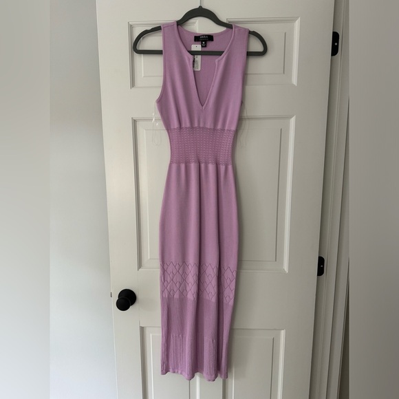 bobbles and lace Dresses & Skirts - Lavender mid length body con dress